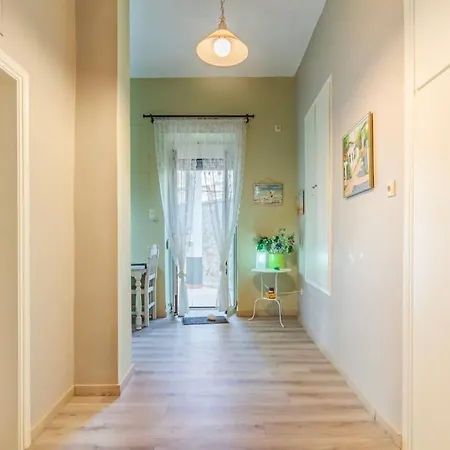 Apartment Rose Nest - Urban Comfy Escape