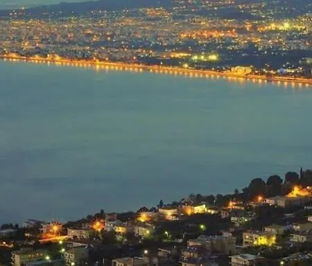 Rose Nest - Urban Comfy Escape Appartement