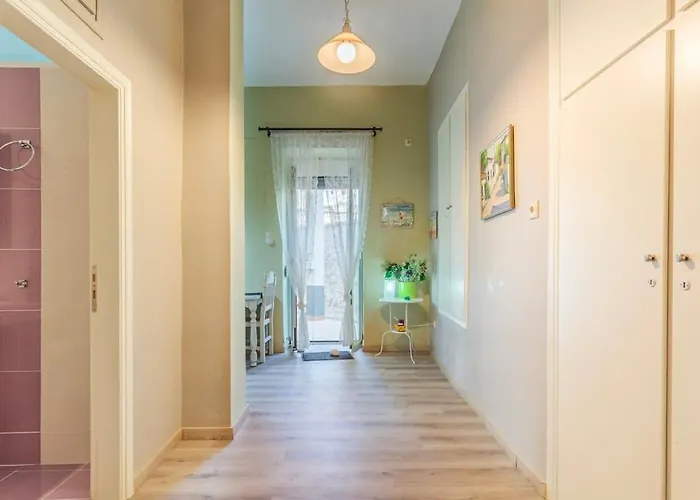 Apartmán Rose Nest - Urban Comfy Escape