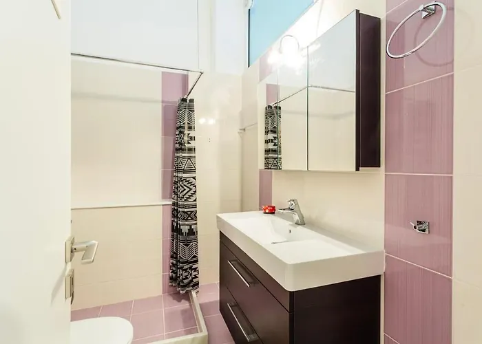 Rose Nest - Urban Comfy Escape Apartmán *