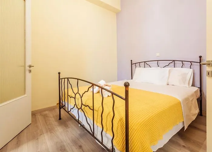 Rose Nest - Urban Comfy Escape Apartmán Kalamata