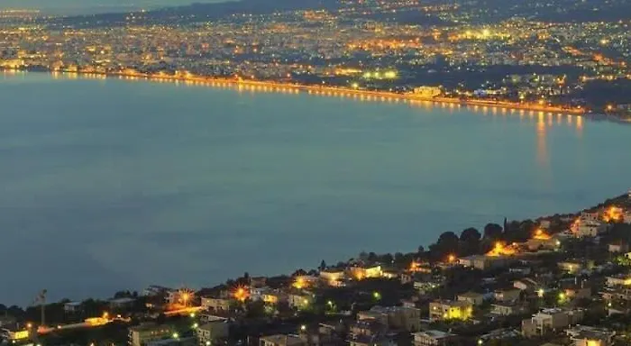 Rose Nest - Urban Comfy Escape Apartmán